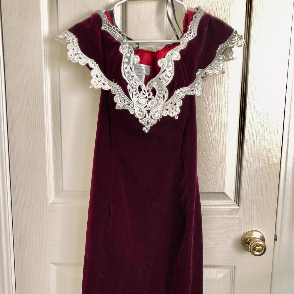 COPY - Vintage Jessica McClintock Bridal Off-the-shoulder Red Velvet Boning Dre…